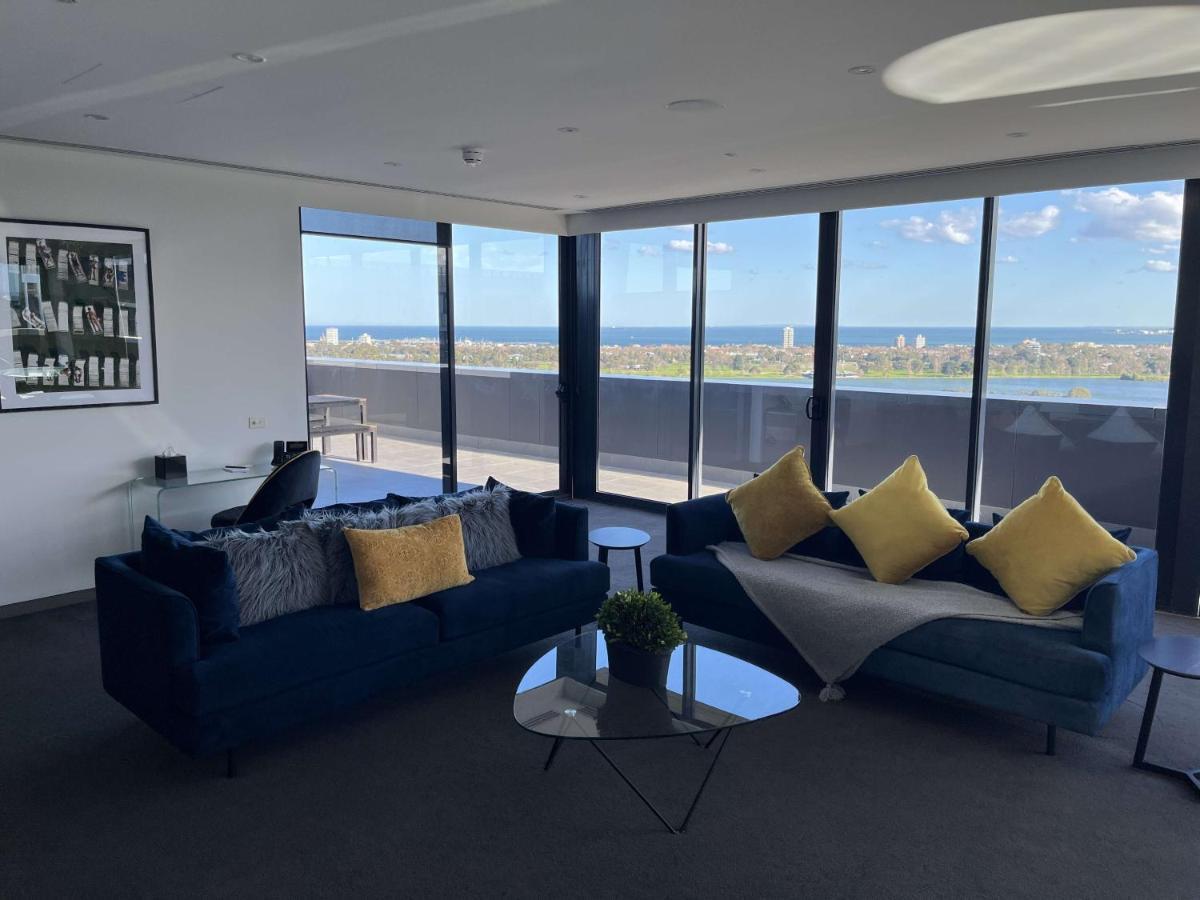 The Kinson Melbourne Exterior foto The living room of a three-bedroom apartment at The Beacon